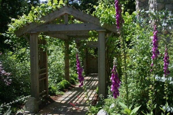 Classic Landscaping Design and Construction wood pergoda in Greater Seattle