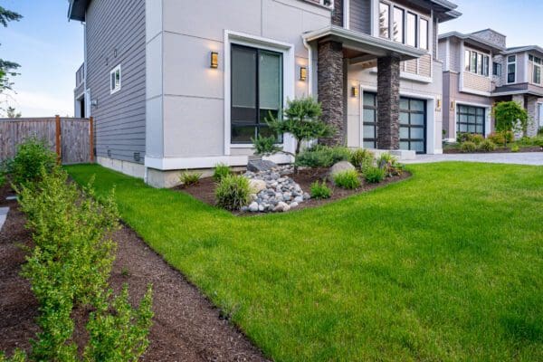 Kenmore Residence by Classic Landscaping